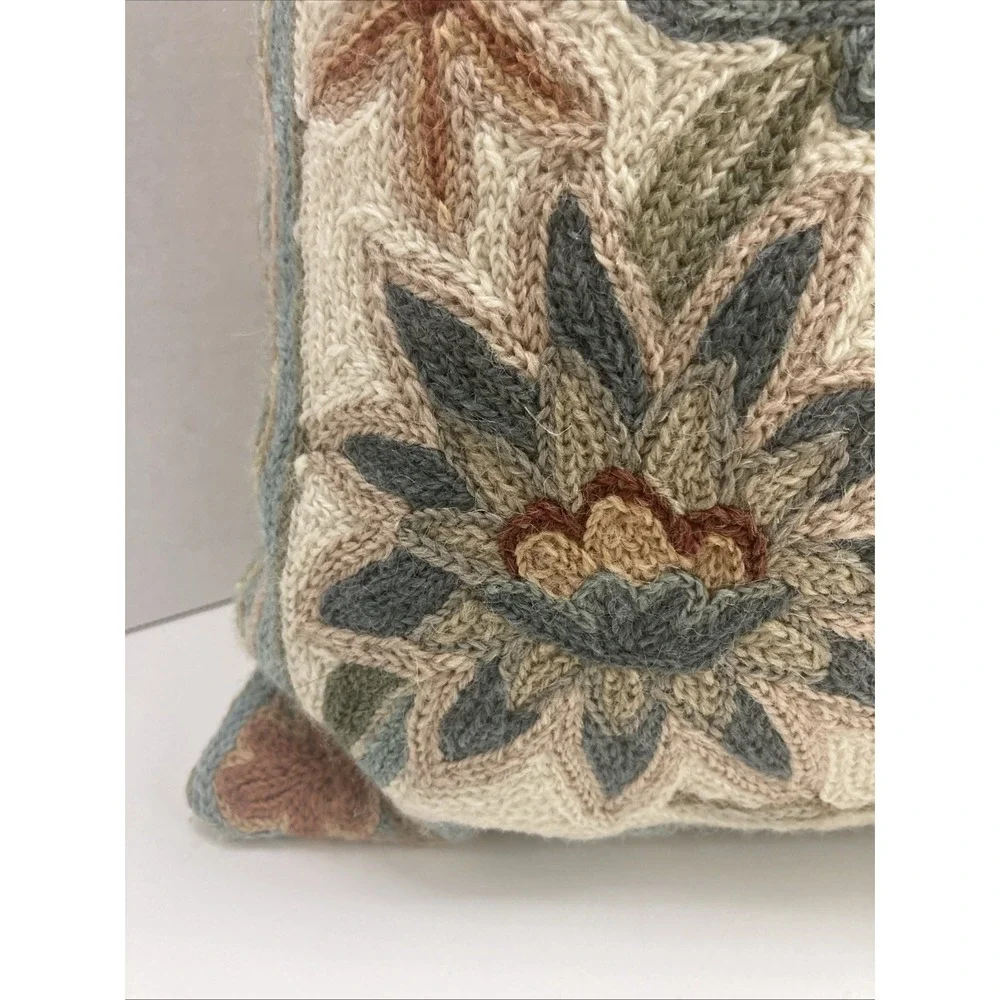 Vintage Floral Designed Crewel‎ Needlepoint Tapestry Stitched Throw Pillow 16
